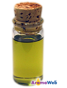 Bottle Depicting the Typical Color of Yuzu Essential Oil